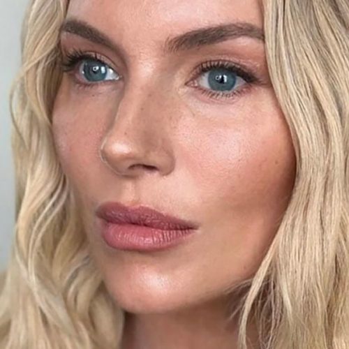 2405_Met-Gala_Sienna-Miller_01_FACEBOOK.jpg 2405_Met-Gala_Sienna-Miller_01_FACEBOOK.jpg