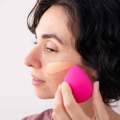 Thumbnail_100_PURE_Should_my_makeup_sponge_be_wet_or_dry_1200x1200.jpg Thumbnail_100_PURE_Should_my_makeup_sponge_be_wet_or_dry_1200x1200.jpg