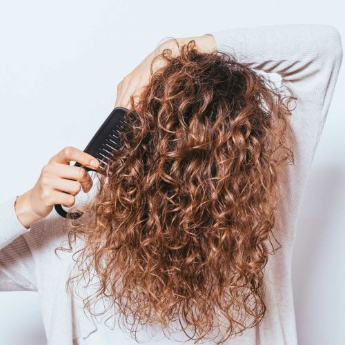 Thumbnail_100_PURE_Unleash_Frizz-Free_Curls_with_These_Techniques_for_Perfect_Definition_1200x1200.jpg