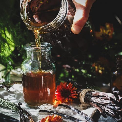 Vanilla-Extract-Featured.jpg Vanilla-Extract-Featured.jpg