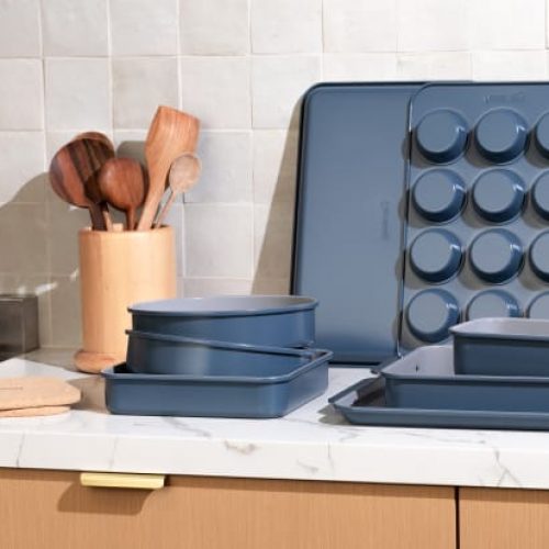 caraway_bakeware_set_review_navy.jpg caraway_bakeware_set_review_navy.jpg