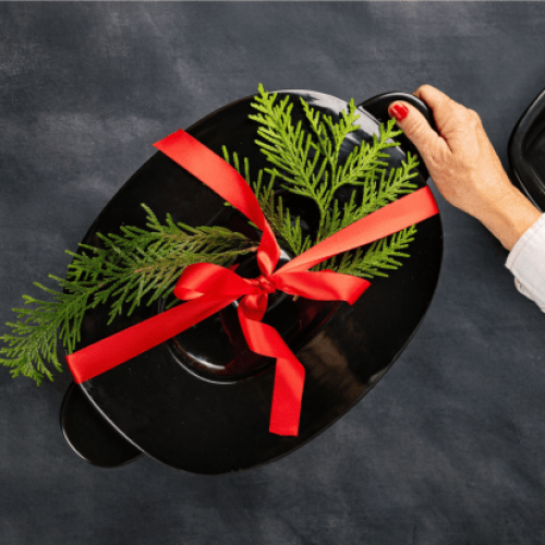 ceramic-dutch-oven-holiday-gift-wrapped-organic-authority.png ceramic-dutch-oven-holiday-gift-wrapped-organic-authority.png
