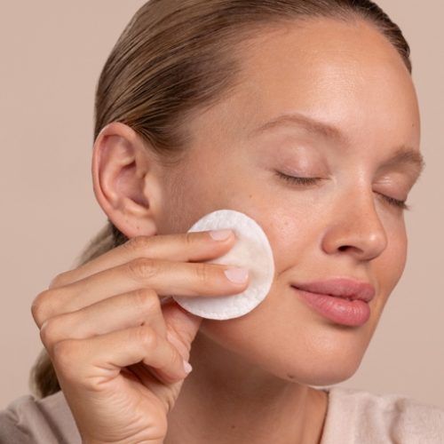 eminence-organics-skin-care-secrets-from-a-dermatologist.jpg eminence-organics-skin-care-secrets-from-a-dermatologist.jpg