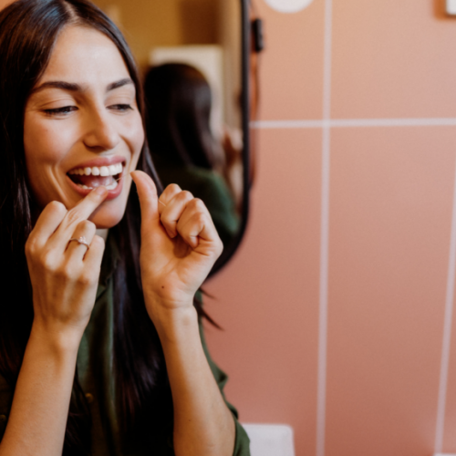 flossing-teeth-oral-health-1024x577.png